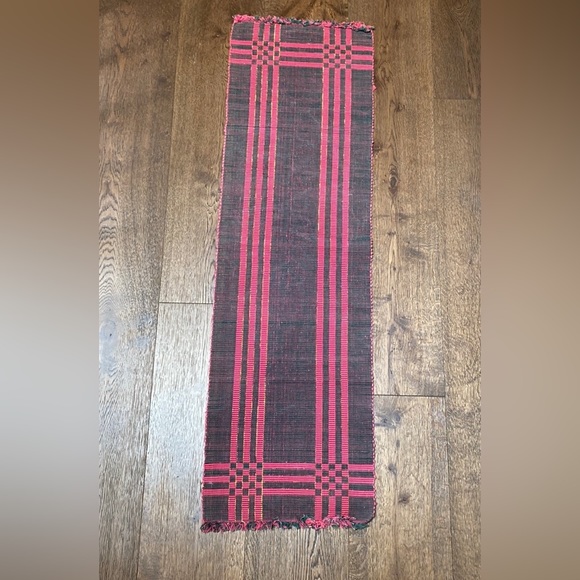 🍏3/$15🍎Holiday Table Runner - Picture 6 of 10